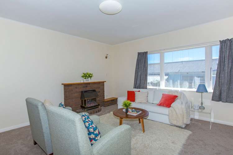 1/217 Whites Line East Waiwhetu_8