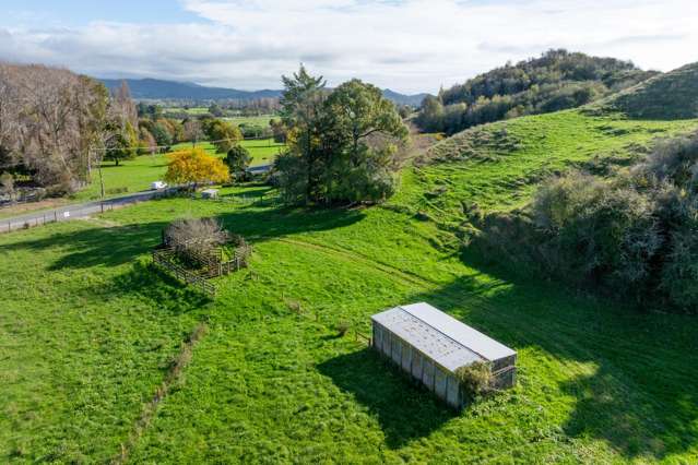 Lifestyle land close to Takaka