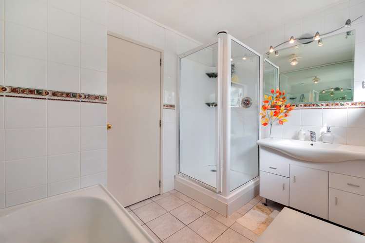 85 Carnoustie Drive Wattle Downs_13