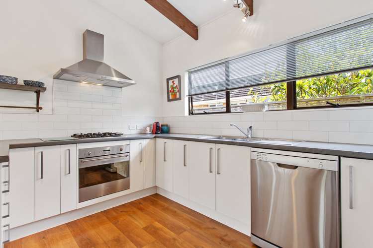 2/32 Alford Street Waterview_8