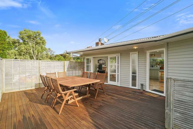 8 Sunray Avenue Titirangi_2