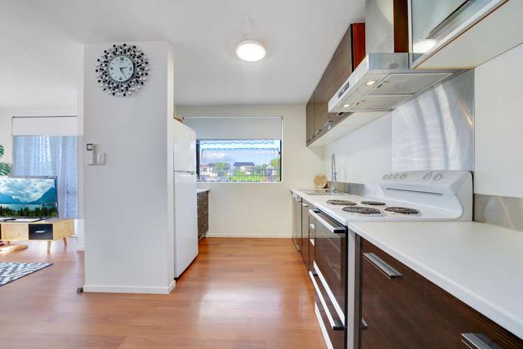 1b Bamboo Grove Kelston_6