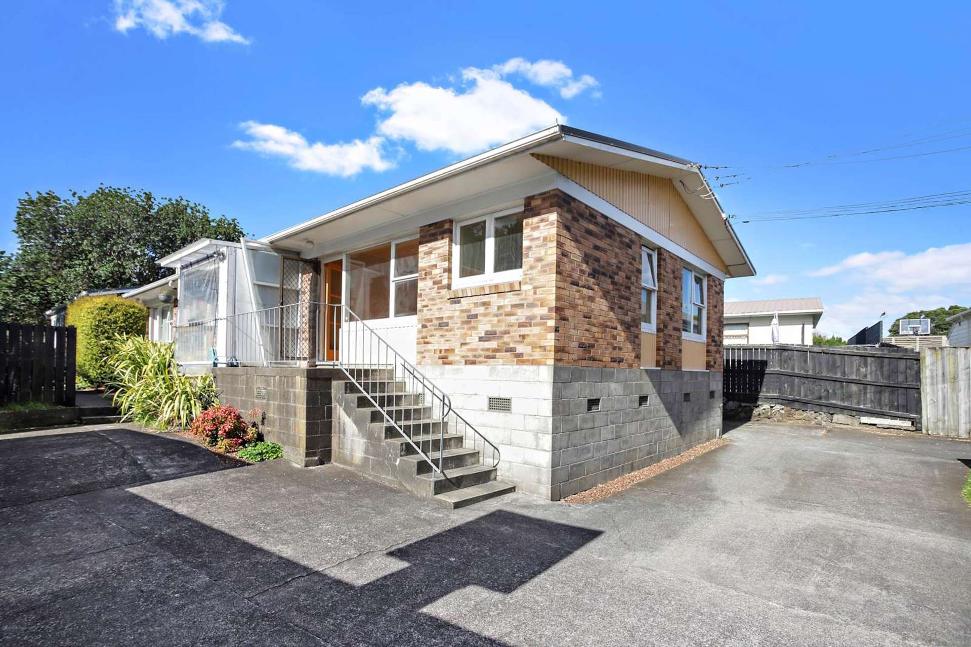 1/14 Saint Lukes Road Mount Albert_0