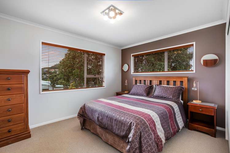 129 Kahu Road Paremata_16