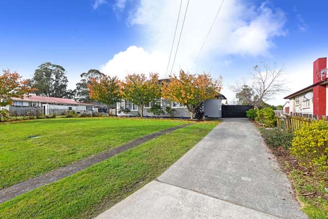 39 Clarkson Crescent Otara_1