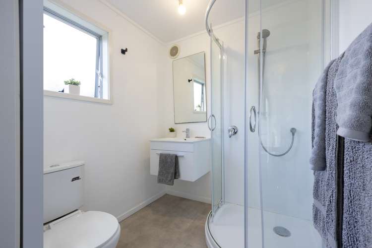 33 Dawnhaven Drive Te Atatu Peninsula_19