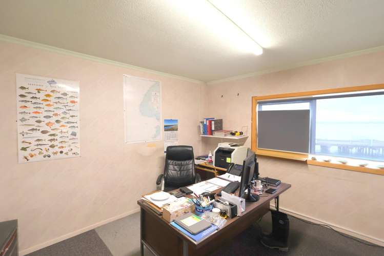4 Foreshore Road Bluff_9