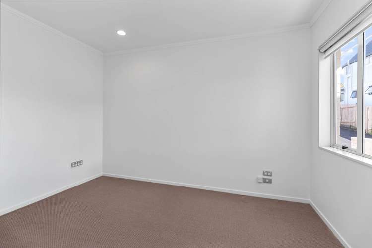 241c Royal Road Massey_9