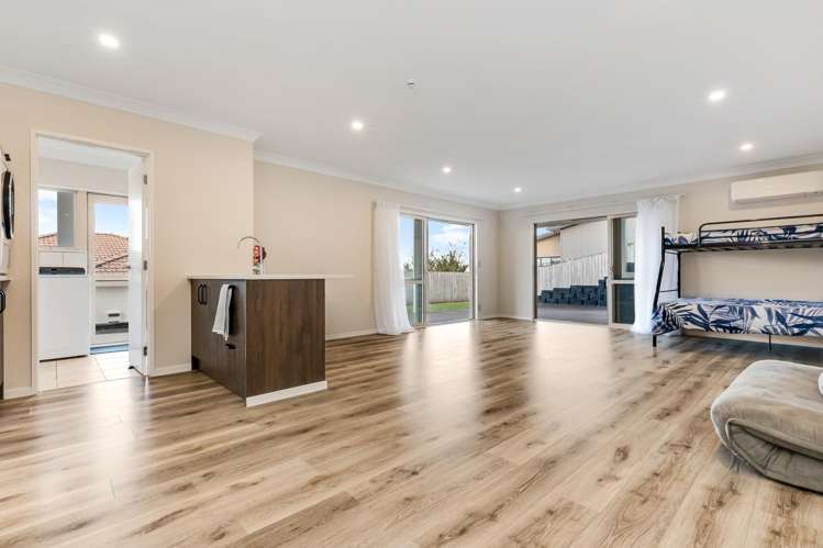 20 Grovenor Drive Orewa_25