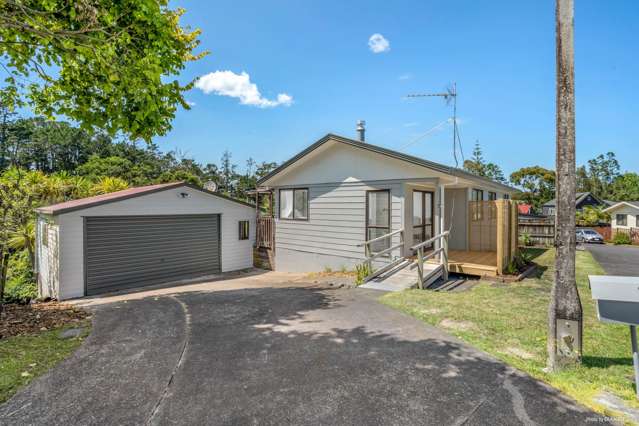 8 Angeline Place Massey_2