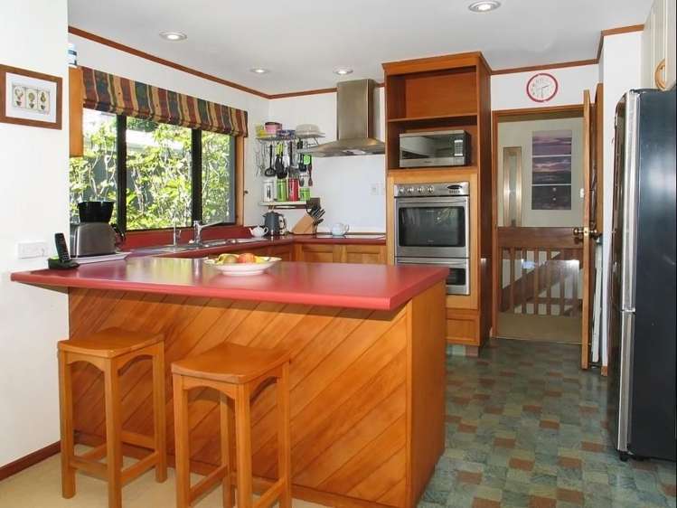 8 Pukerua Beach Road Pukerua Bay_5