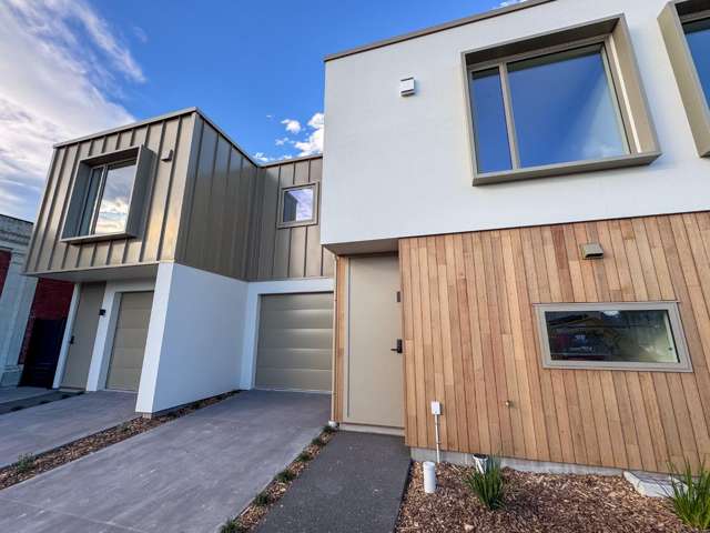 Brand new 3 Bedroom Townhouse!