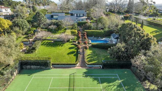 281 Point View Drive East Tamaki Heights_2