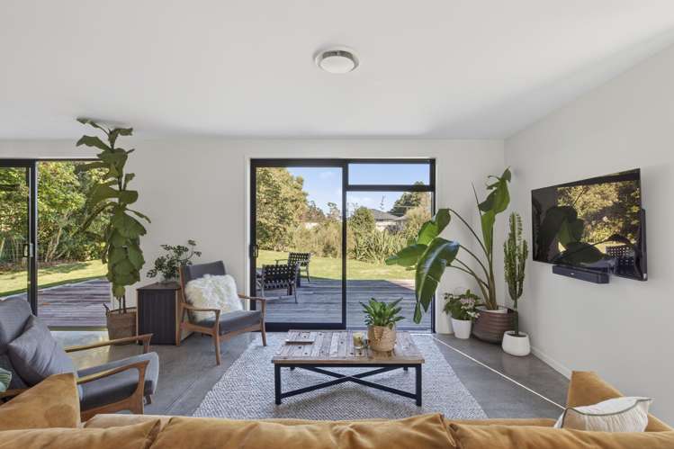 4 Fox Street Okato_17