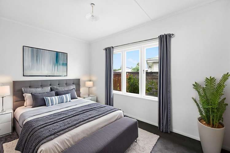 16 Keats Crescent Enderley_7