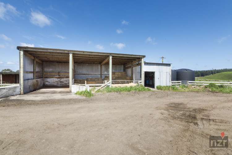 76 Brandon Hall Road Bulls_18