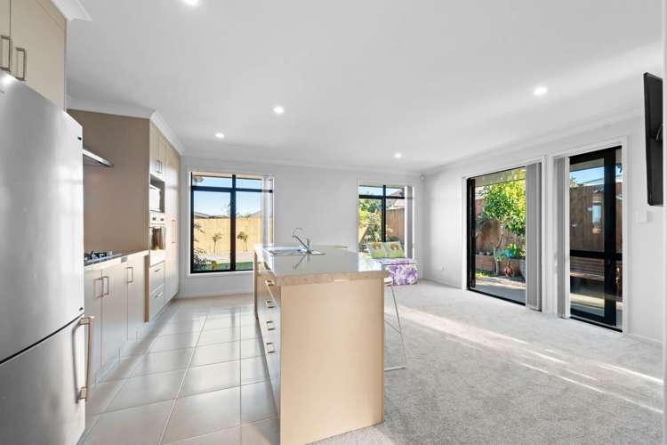 51 Sunningdale Street Wattle Downs_17