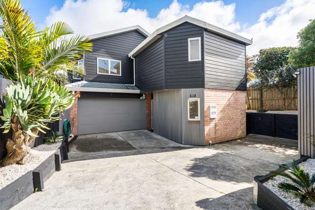 Harbour Views, Renovated & Ready
