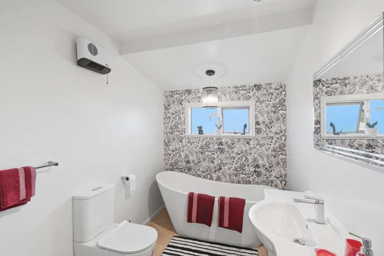 69 Christina Street Strathern_12