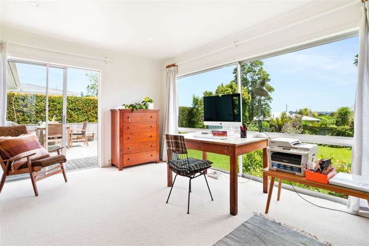 31 Vodanovich Road Te Atatu South_12