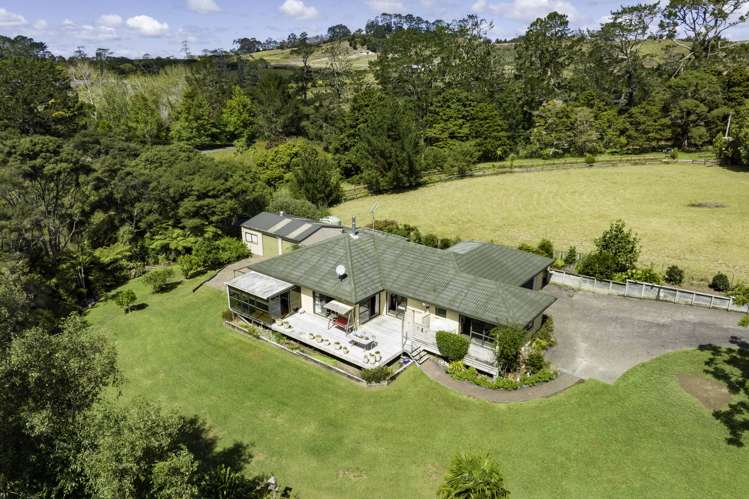 41 Cloverfields Drive Waimauku_19