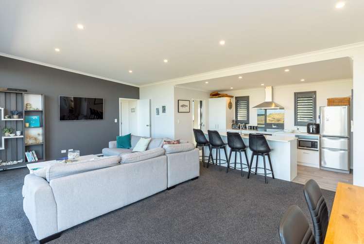 9 Puk Lane Flat Point_13