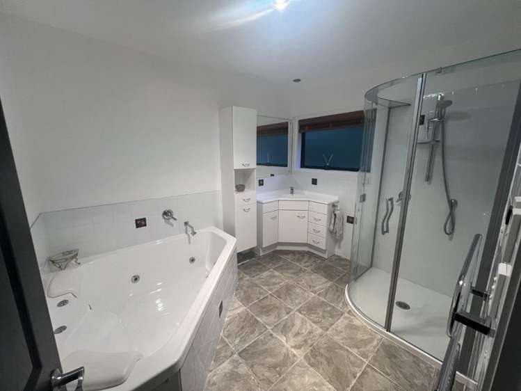 65 Roberts Road Matakatia Bay_15