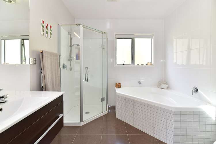 19a Whale Cove Stanmore Bay_17