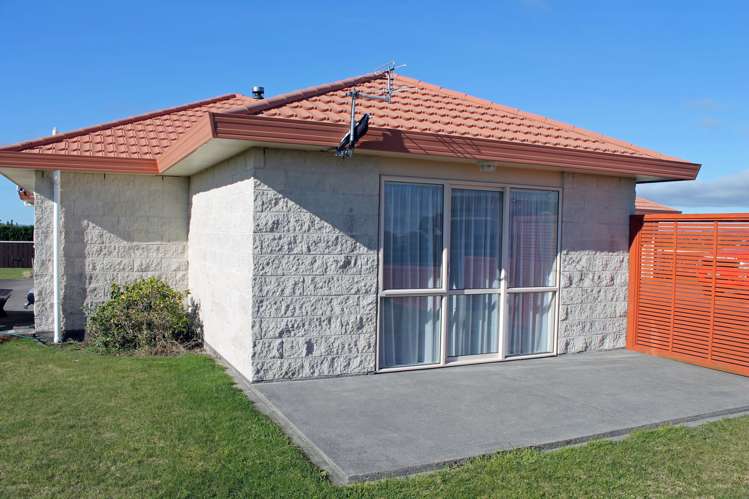 156 King Road Inglewood_17