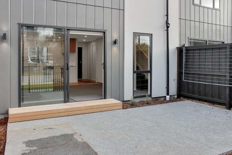 1/306 Worcester Street 1419_9