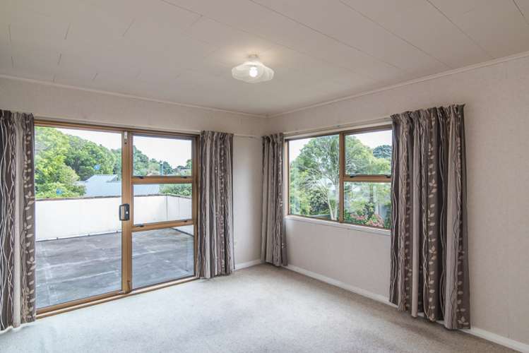 15 Knights Grove Otaki_14