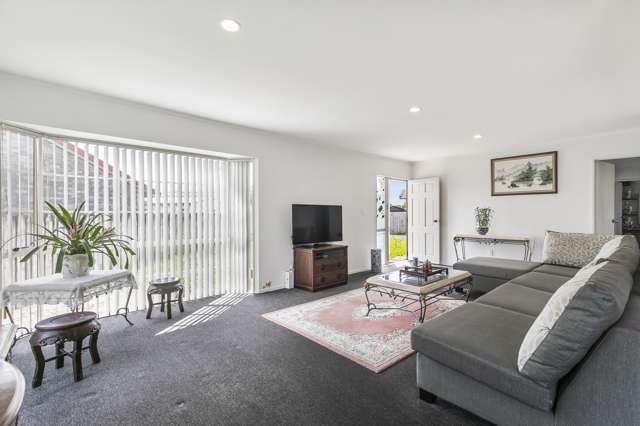 16 Heathridge Place Pakuranga Heights_1