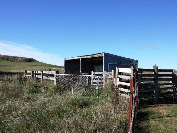 7 Cemetery Road North Clinton and Surrounds_23
