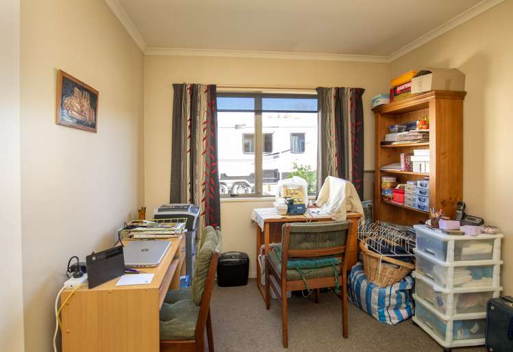 6 Fir Close Alexandra_16