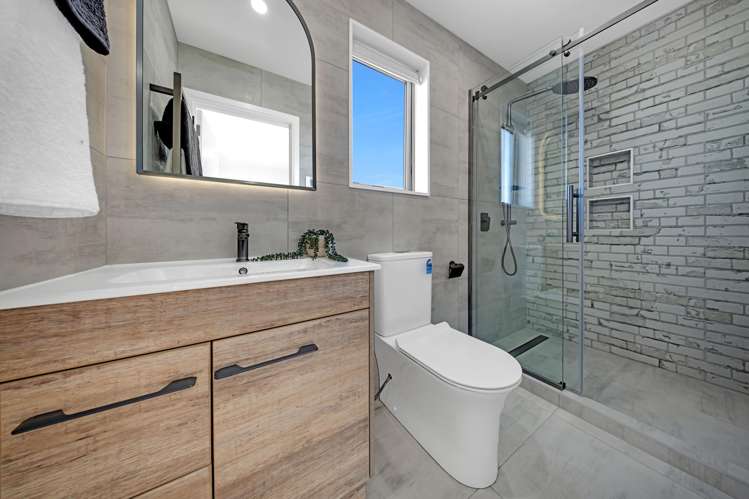 147a Clovelly Road Bucklands Beach_18