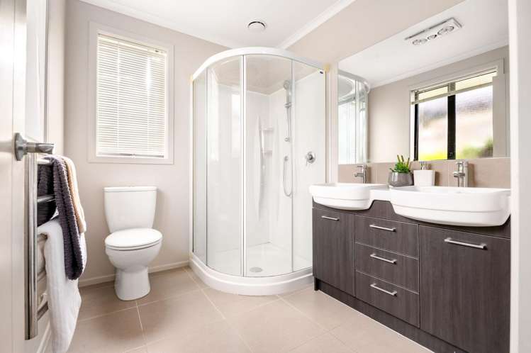 102 Barrington Drive Huntington_17