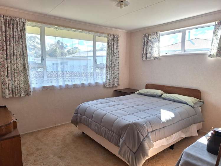 48 Gregg Street Dannevirke_15