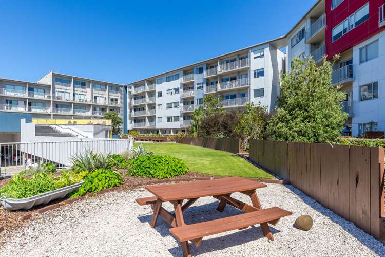 212a/130 Anzac Street Takapuna_5