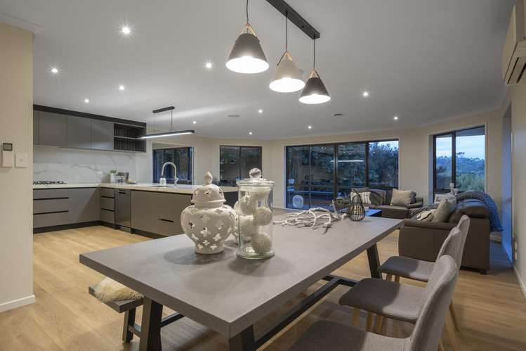 15 Elliot Street Riverhead_6