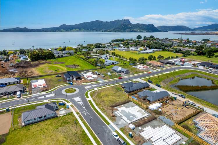 Te Piriti Road One Tree Point_9