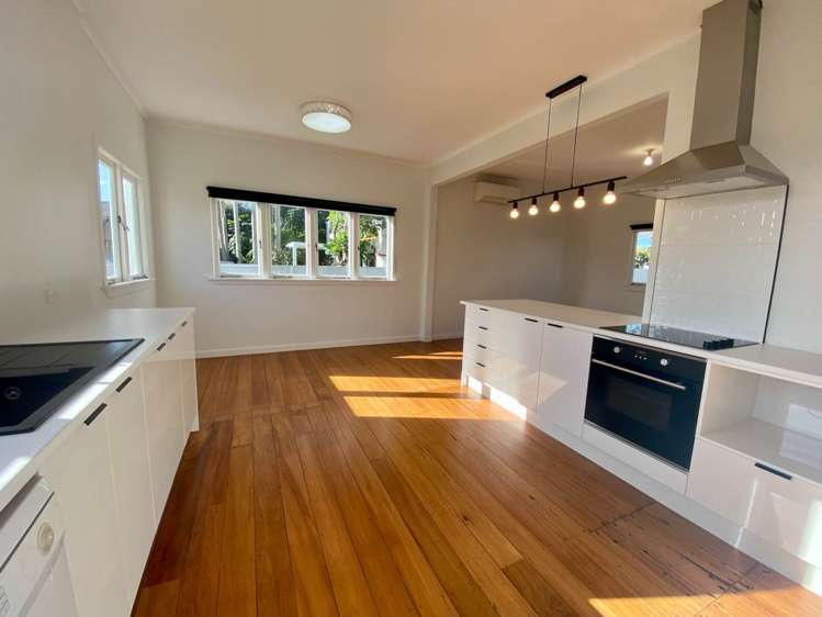 2/159 Shakespeare Road Milford_6