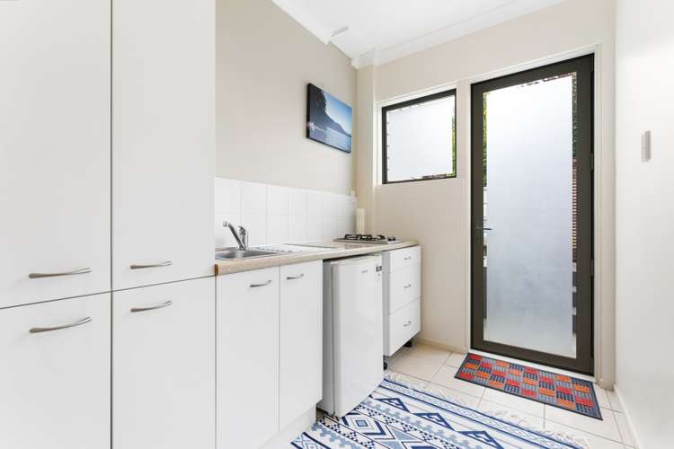 196 Levers Road Matua_17