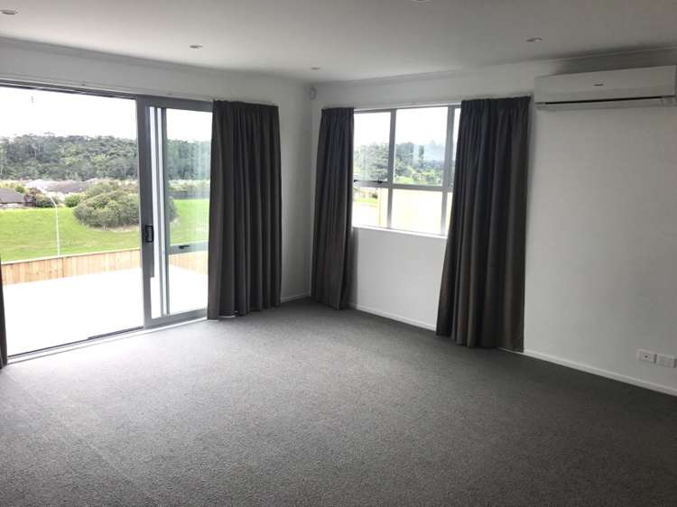 101 Mackay Drive Greenhithe_11