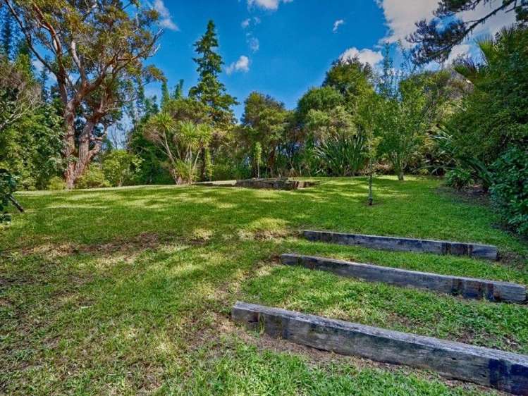 663 Huia Road Parau_16