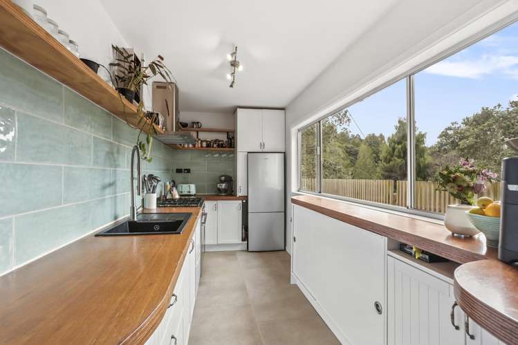 61 Western Road Laingholm_1