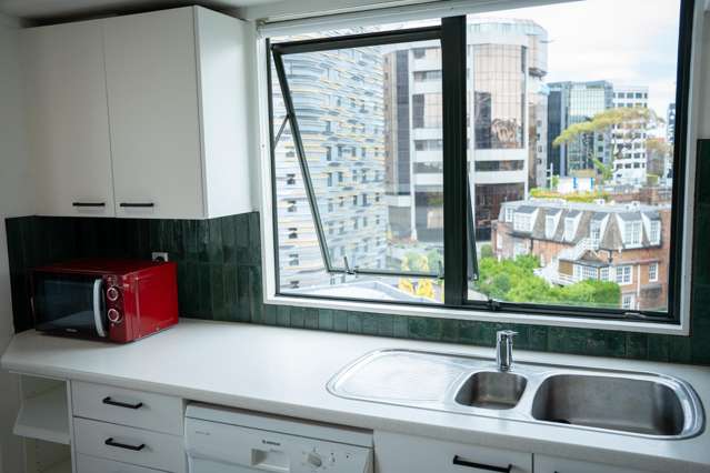 9D/6 Whitaker Place Auckland Central_4