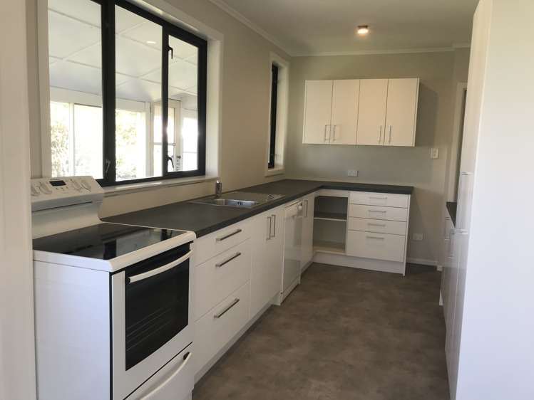 2 Currey Crescent Milford_3