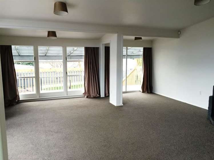 13 Lincoln Road Manurewa_2