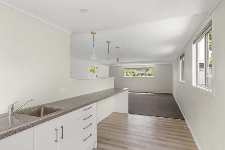 3 Lorenzen Bay Road Raglan_25