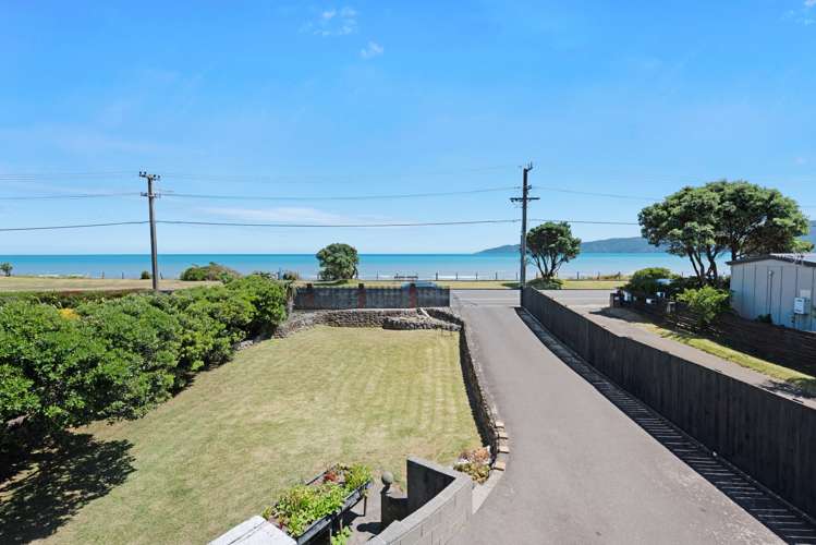 104 Marine Parade Paraparaumu Beach_1